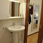 Confortevole Nel Cuore Di Apartamento