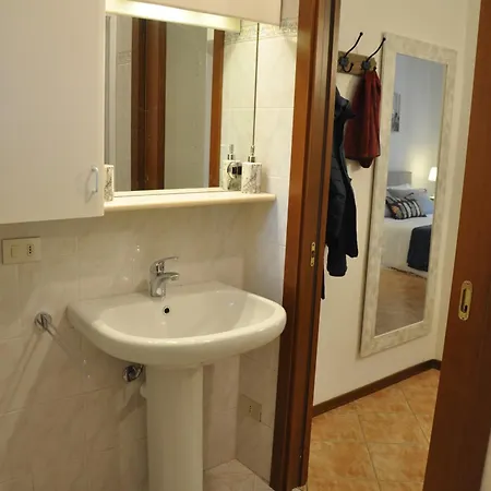 公寓 Confortevole Nel Cuore Di